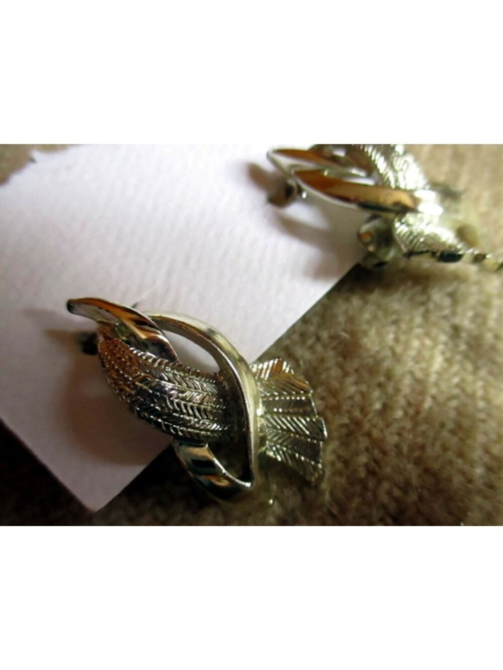 Clip-On Earrings Coro Estate MCM Vintage Silver-Tone Leaf Retro Jewelry